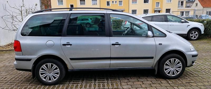Gebraucht VW Sharan 116 PS (85 kW) 2006 Silber Van / Kleinbus