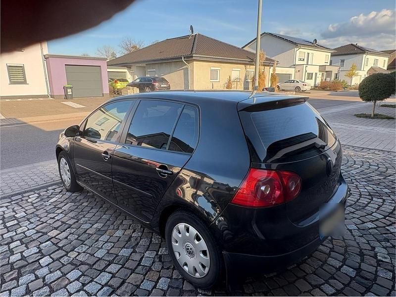 Gebraucht VW Golf V 105 PS (77 kW) 2006 Schwarz Kleinwagen