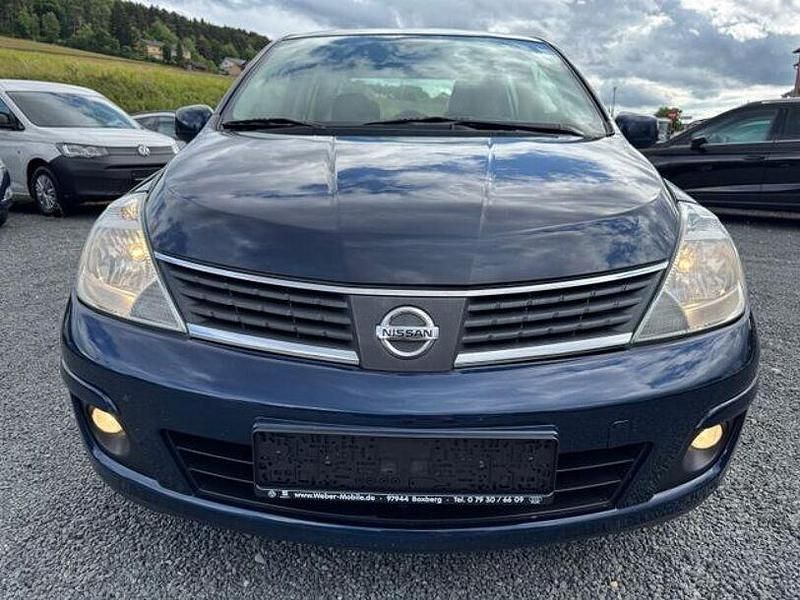 Gebraucht Nissan Tiida Acenta 126 PS (92 kW) 2008 Blau Limousine