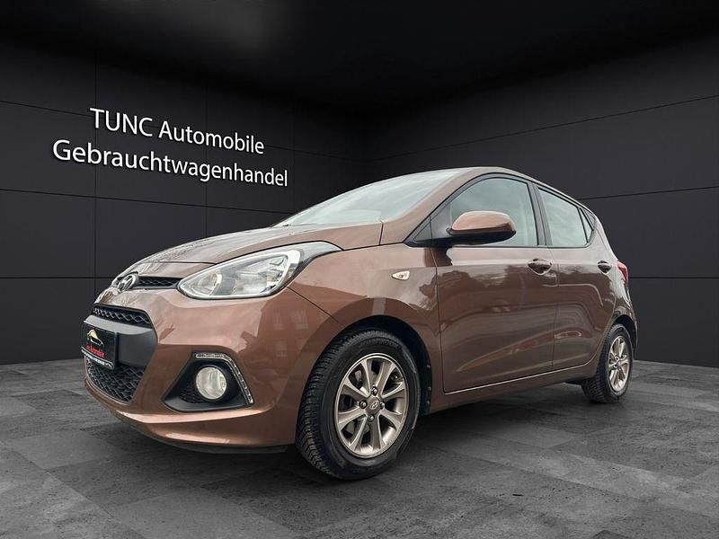 Gebraucht Hyundai i10 YES! 87 PS (63 kW) 2015 Braun Kleinwagen