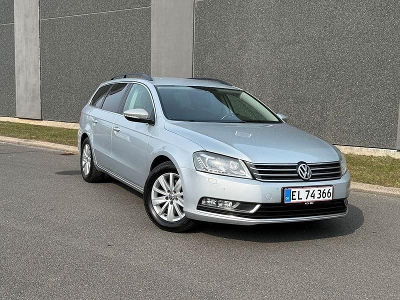 Gebraucht VW Passat Comfortline 140 PS (102 kW) 2013 Silber Limousine