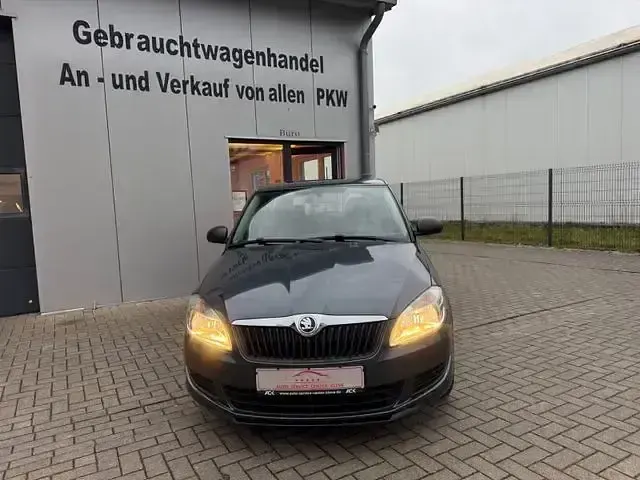 Gebraucht Skoda Fabia Cool Edition 136 PS (100 kW) 2014 Grau Limousine