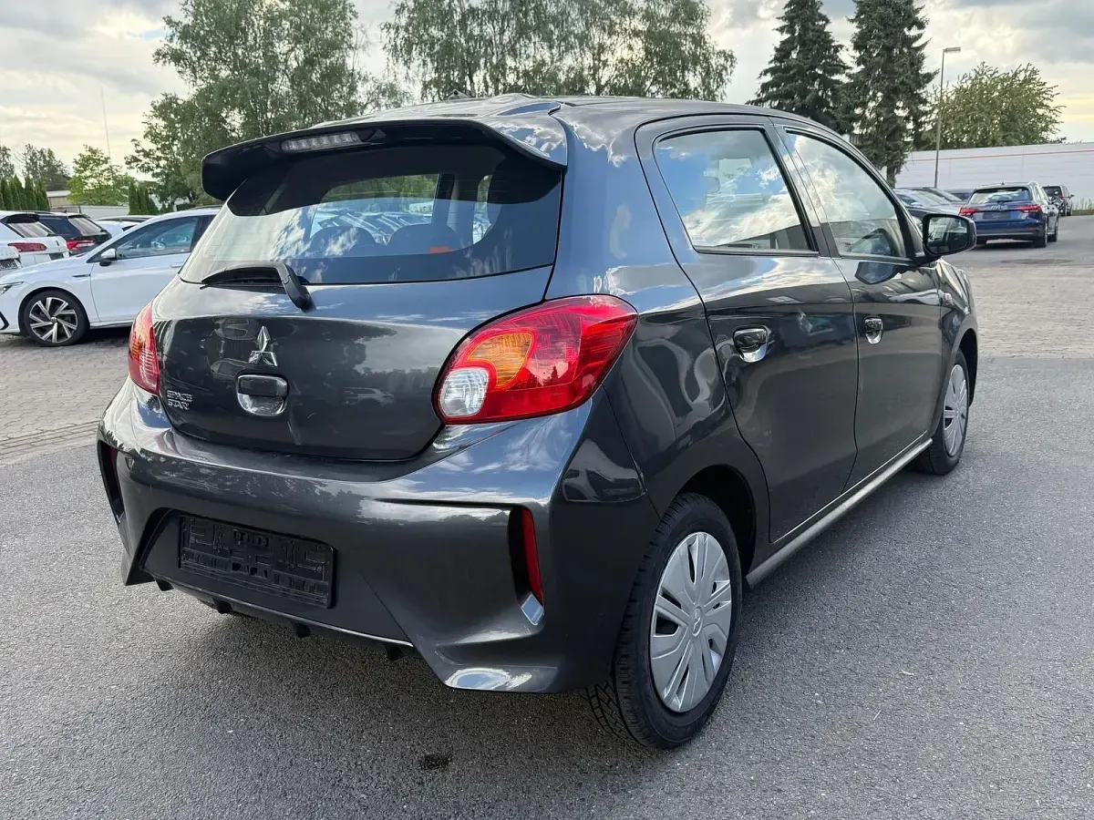 Gebraucht Mitsubishi Space Star Select 71 PS (52 kW) 2023 Grau Kleinwagen