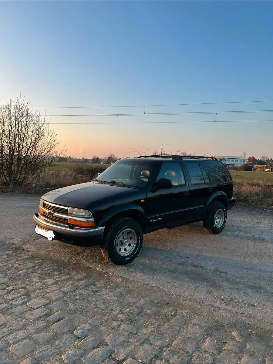Gebraucht Chevrolet Blazer 193 PS (141 kW) 2002 Schwarz SUV
