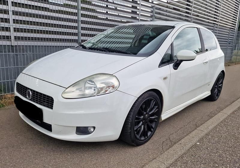 Weiß Gebraucht 2007 Fiat Grande Punto Kleinwagen | 1.499 € (Guter Preis) - Bild 1/4