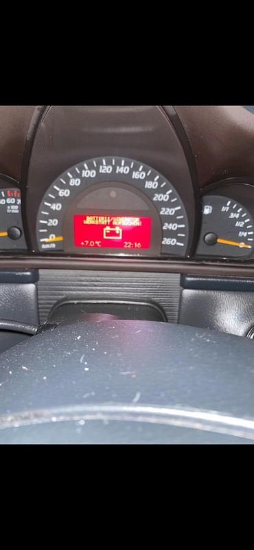 Gebraucht Mercedes 200 163 PS (119 kW) 2002 Limousine