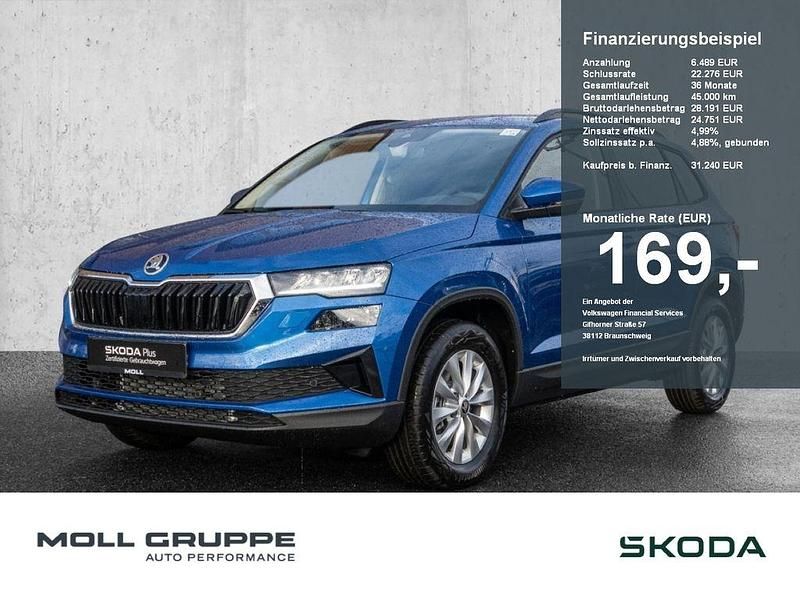 Neu Skoda Karoq Selection 150 PS (110 kW) 2025 Race blau metallic SUV