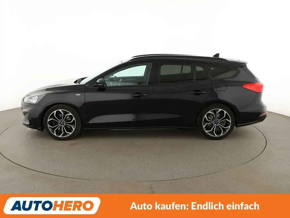Gebraucht Ford Focus ST-Line 182 PS (133 kW) 2020 Schwarz Kombi