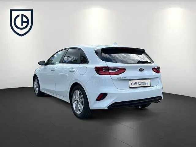 Neu Kia K4 150 PS (110 kW) 2026 Grau schwarz Limousine