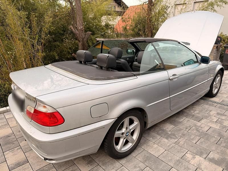 Gebraucht BMW 320 Cabriolet 170 PS (125 kW) 2001 Silber Cabrio