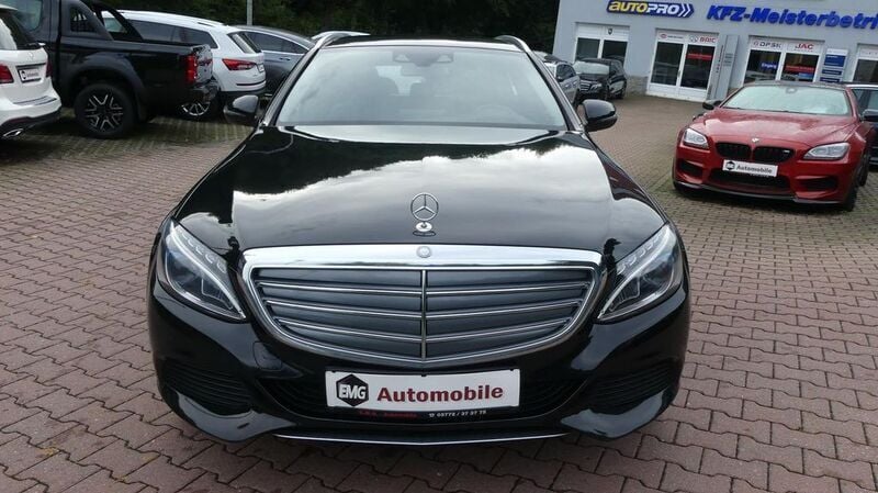 Gebraucht Mercedes C350e 211 PS (155 kW) 2017 Schwarz Limousine