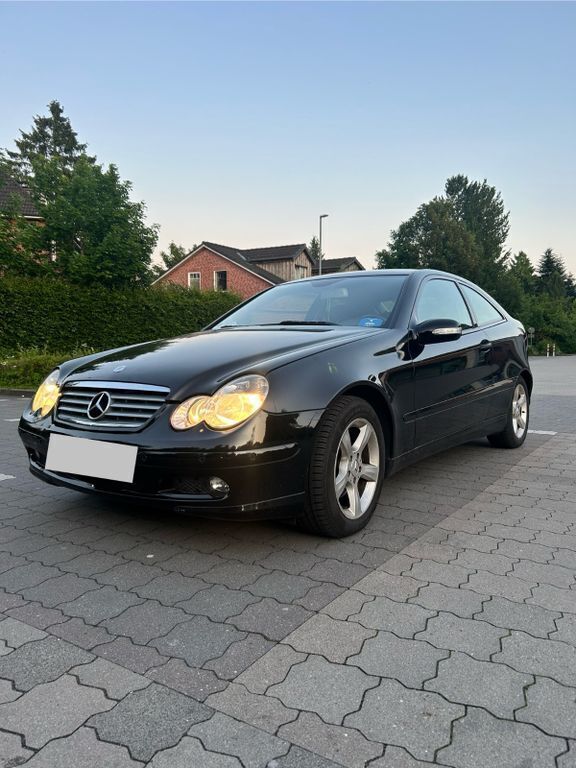Schwarz Gebraucht 2005 Mercedes CL180 Coupé | 3.600 € (Fairer Preis) - Bild 1/4
