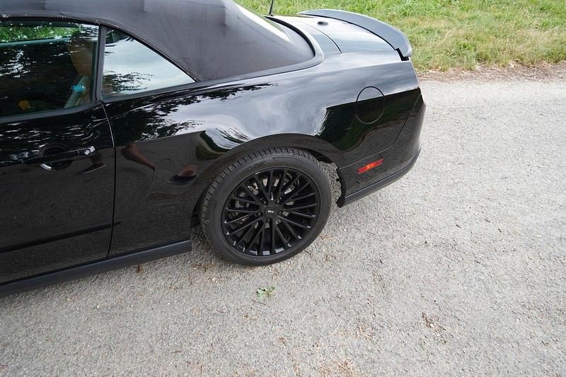 Gebraucht Ford Mustang 241 PS (177 kW) 2009 Schwarz Cabrio