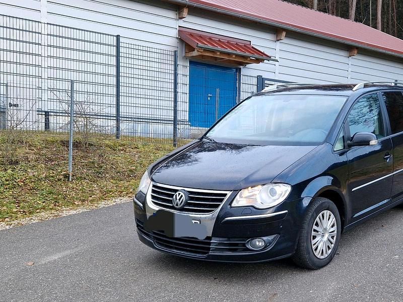 Gebraucht VW Touran Highline 140 PS (102 kW) 2008 Schwarz Van / Kleinbus