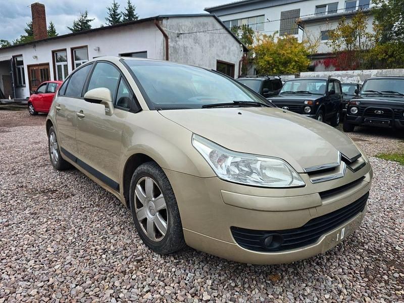 Gelb Gebraucht 2006 Citroën C4 Comfort Limousine | 1.000 € (Superpreis) - Bild 1/4