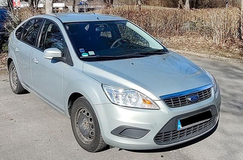 Gebraucht Ford Focus Style 101 PS (74 kW) 2008 Grau Limousine