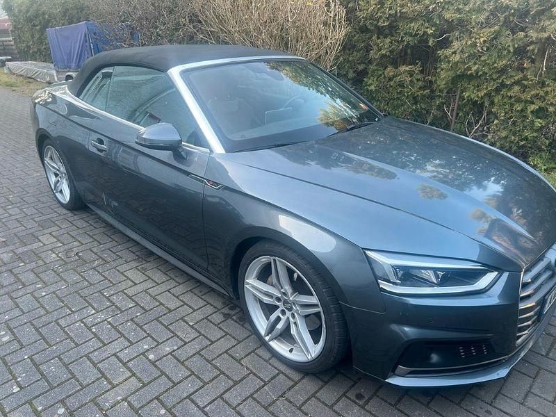 Grau Gebraucht 2019 Audi A5 Cabriolet Cabrio | 27.900 € (Guter Preis) - Bild 1/4
