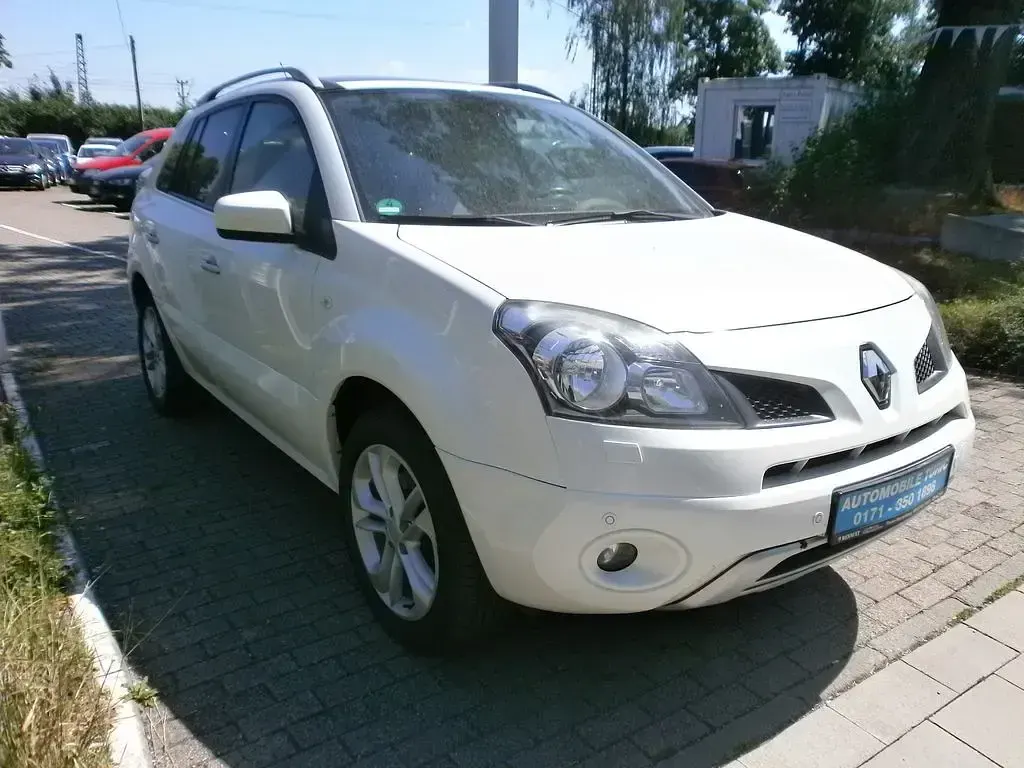 Gebraucht Renault Koleos Night&Day 150 PS (110 kW) 2010 Weiß SUV