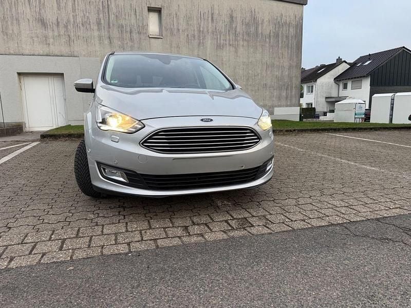 Gebraucht Ford C-MAX Titanium 125 PS (91 kW) 2016 Silber Van / Kleinbus