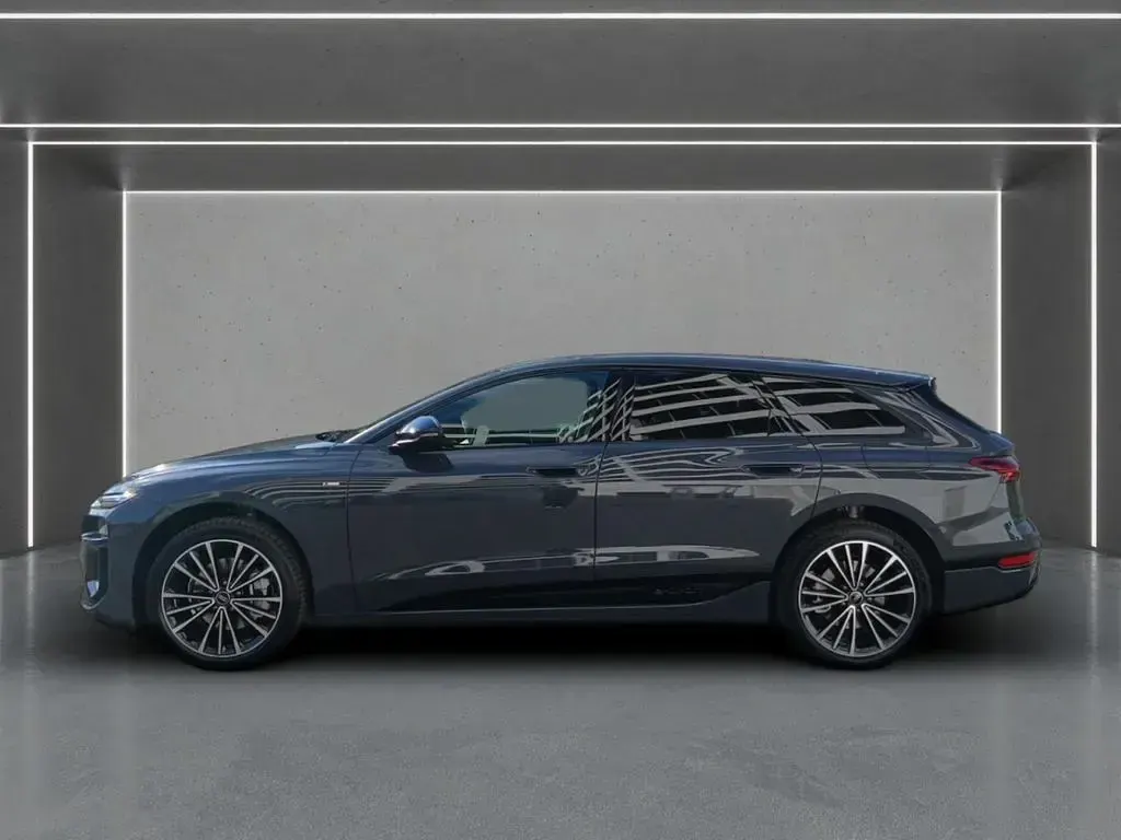 Neu Audi A6 e-tron S-Line 210 kW (286 PS) 2026 Grau Kombi