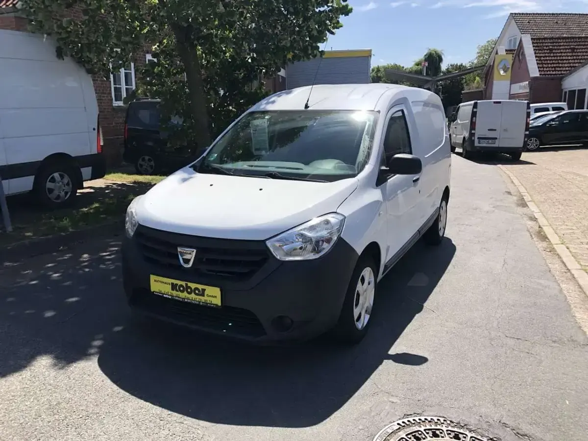 Gebraucht Dacia Dokker Ambiance 83 PS (61 kW) 2014 Gletscherweiss Van / Kleinbus