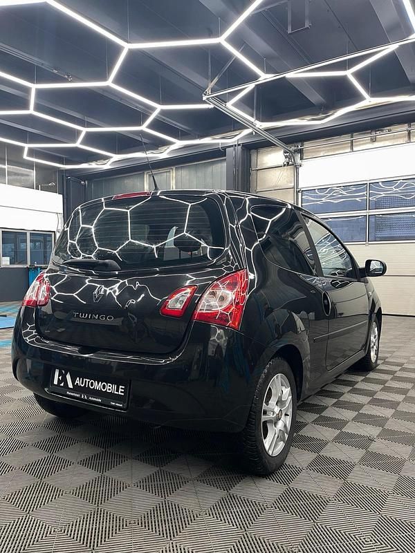 Gebraucht Renault Twingo 75 PS (55 kW) 2012 Schwarz Kleinwagen