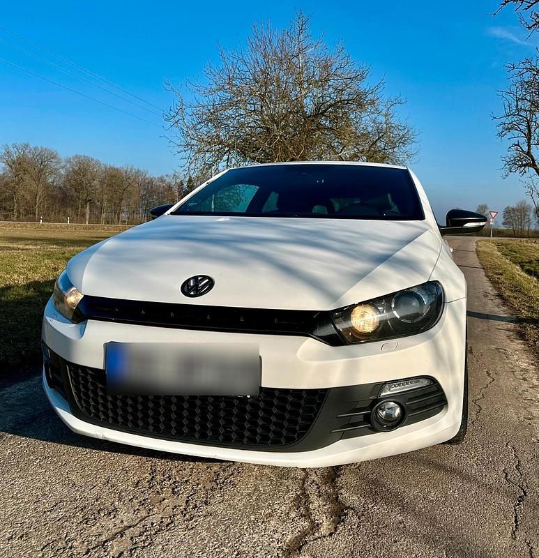 Usata VW Scirocco 140 CV (102 kW) 2009 Bianco Coupé
