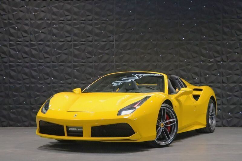 Gelb Gebraucht 2016 Ferrari 488 Cabrio | 244.900 € (Fairer Preis) - Bild 1/4