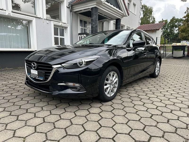 Schwarz Gebraucht 2017 Mazda 3 Exclusive-Line Limousine | 12.700 € (Guter Preis) - Bild 1/4