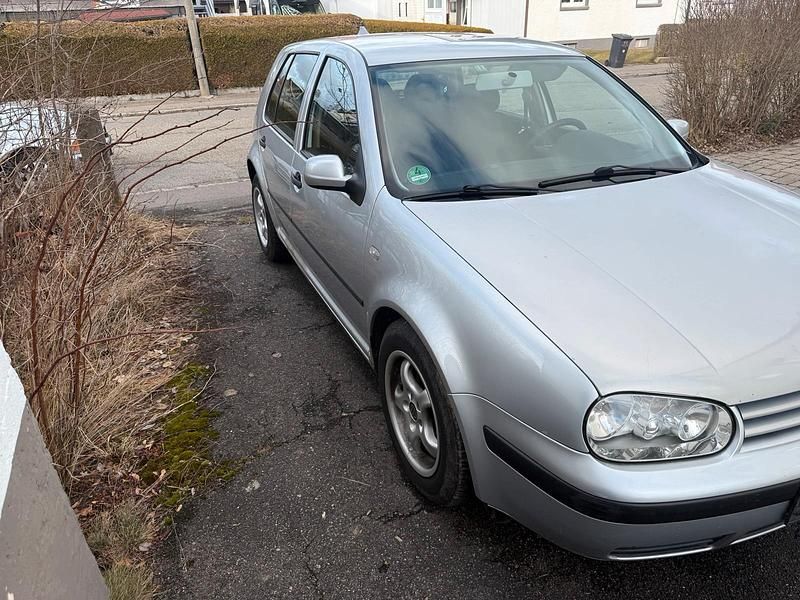 Gebraucht VW Golf IV 75 PS (55 kW) 2001 Grau Kleinwagen