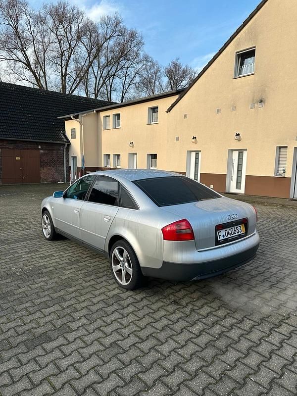 Gebraucht Audi A6 165 PS (121 kW) 2000 Silber Limousine