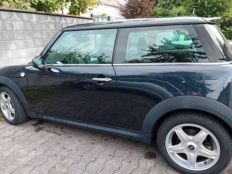 Gebraucht Mini Cooper 120 PS (88 kW) 2008 Schwarz Kleinwagen