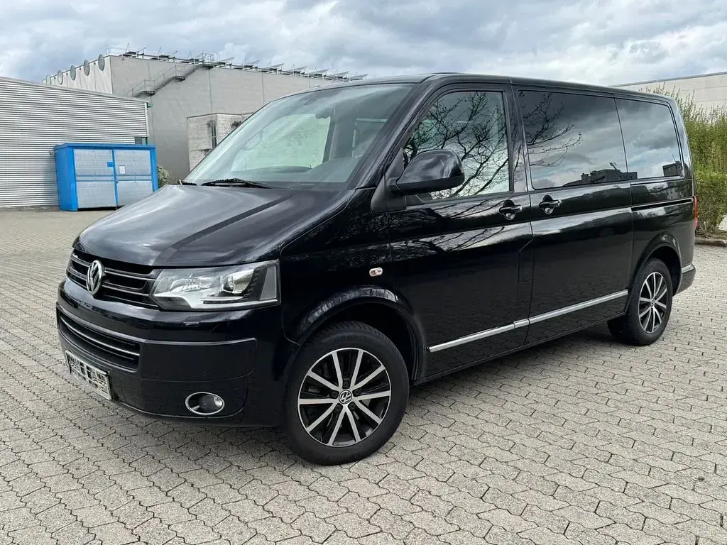 Używany VW T5 Highline 179 KM (131 kW) 2013 Czarny Van