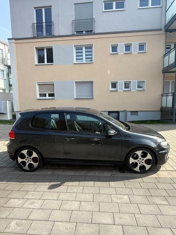 Gebraucht VW Golf VI GTI 211 PS (155 kW) 2011 Grau Kleinwagen