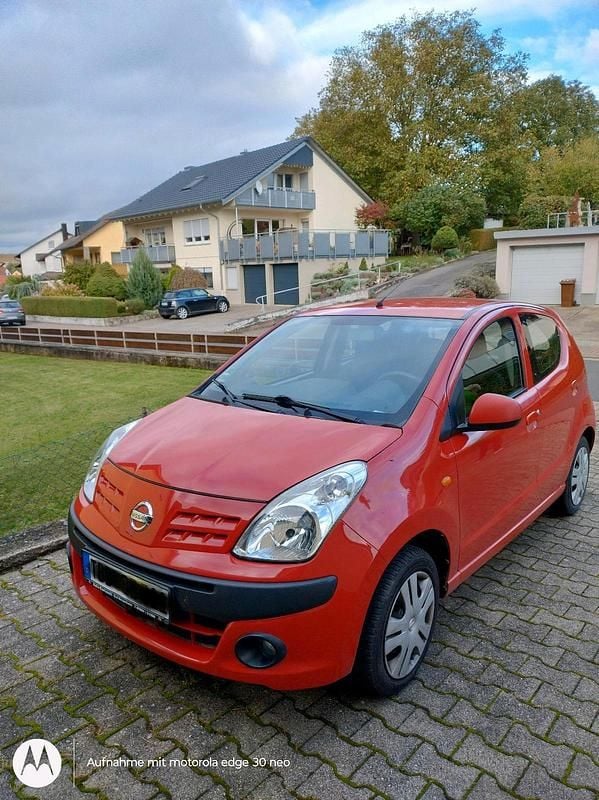 Rot Gebraucht 2010 Nissan Pixo Kleinwagen | 3.500 € (Fairer Preis) - Bild 1/4