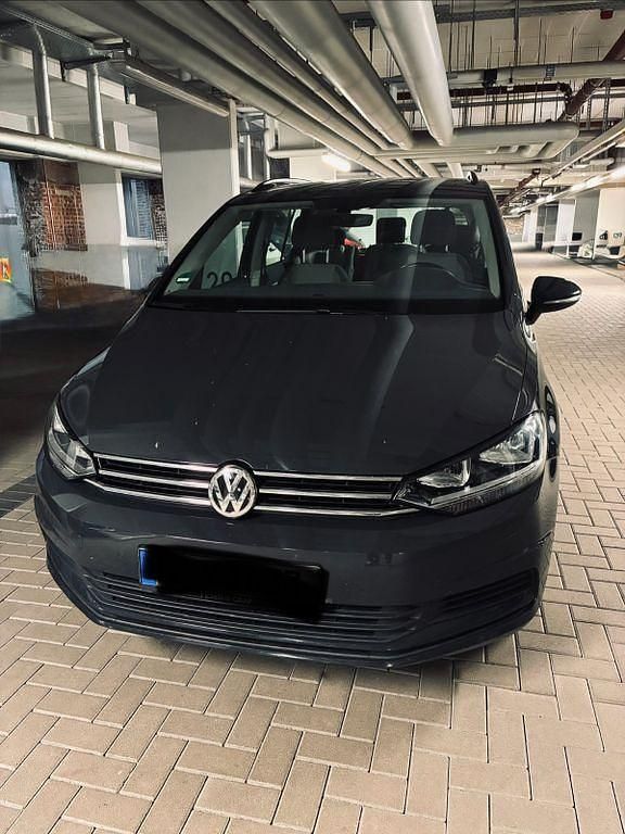 Gebraucht VW Touran 116 PS (85 kW) 2019 Grau Van / Kleinbus