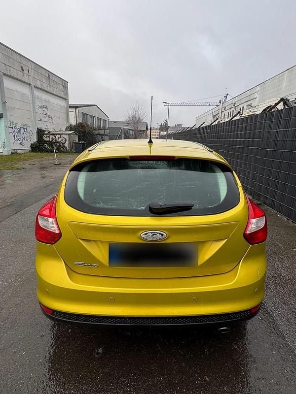 Gebraucht Ford Focus 150 PS (110 kW) 2011 Gold Limousine