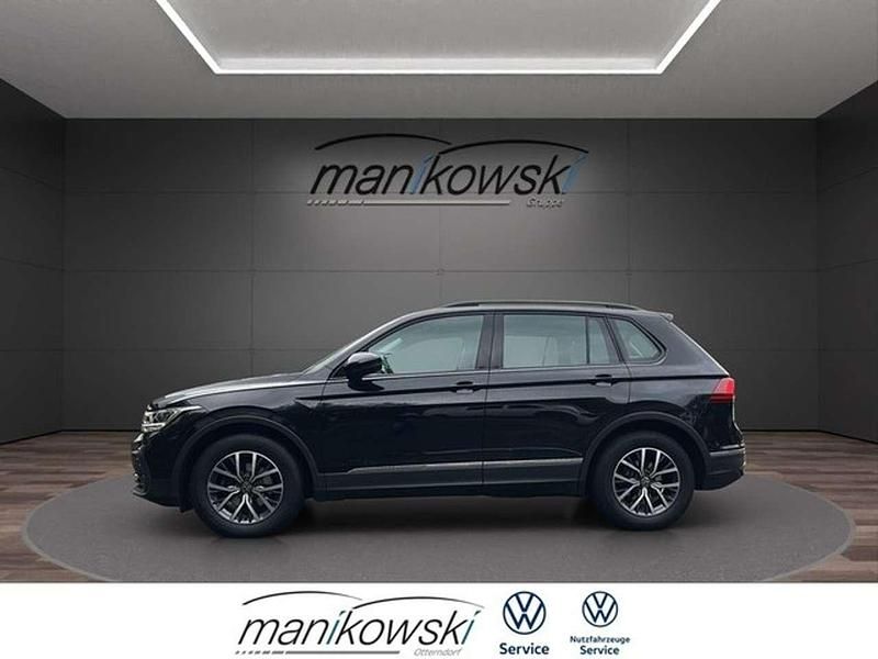 Gebraucht VW Tiguan 150 PS (110 kW) 2022 Deep black perleffekt SUV