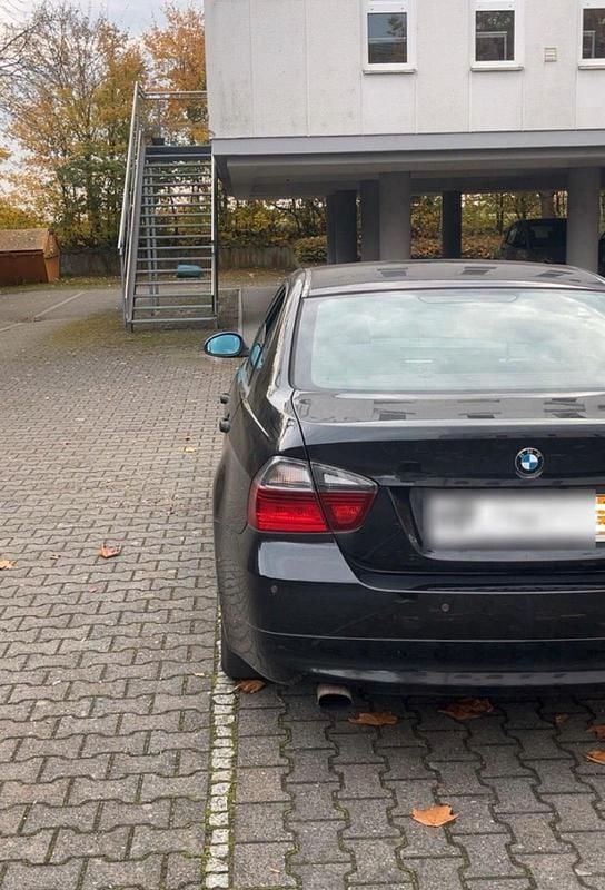 Gebraucht BMW 318 129 PS (94 kW) 2006 Schwarz Limousine