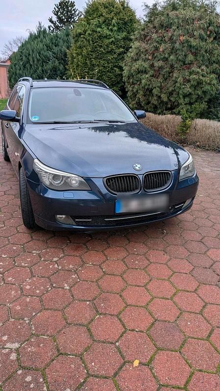 Blau Gebraucht 2007 BMW 530 Kombi | 5.555 € (Fairer Preis) - Bild 1/4