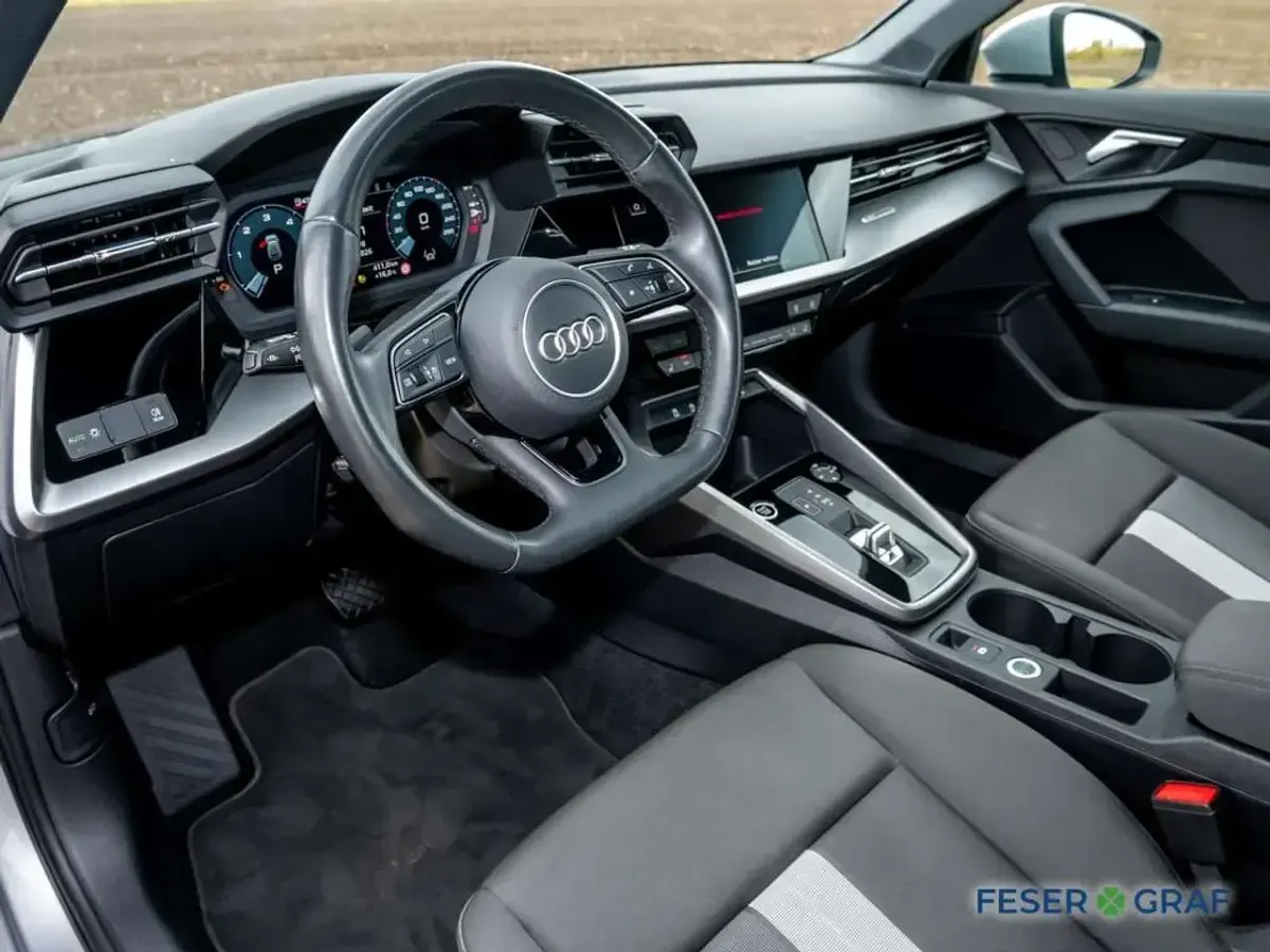 Gebraucht Audi A3 Advanced 150 PS (110 kW) 2023 Florettsilber metallic Limousine