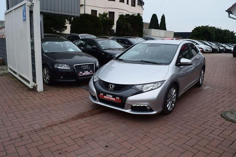 Gebraucht Honda Civic 99 PS (72 kW) 2013 Silber Limousine