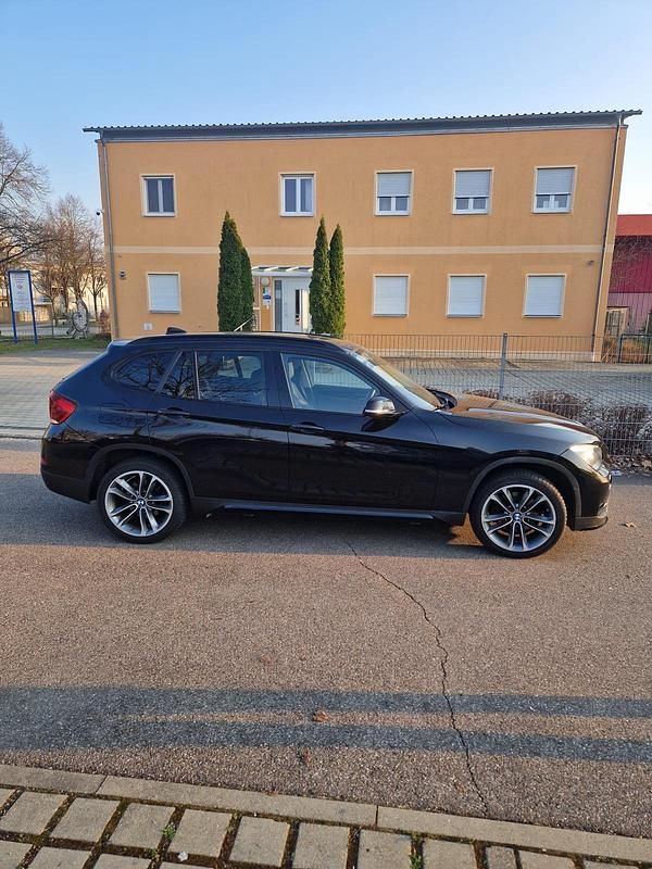 Gebraucht BMW X1 184 PS (135 kW) 2015 Schwarz SUV