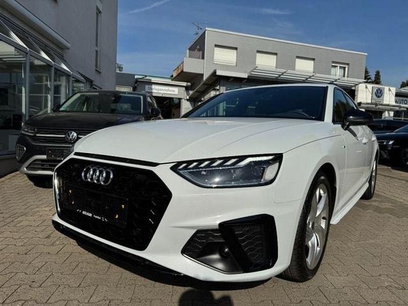 Weiß Gebraucht 2024 Audi A4 S-Line Kombi | 32.850 € (Superpreis) - Bild 1/3