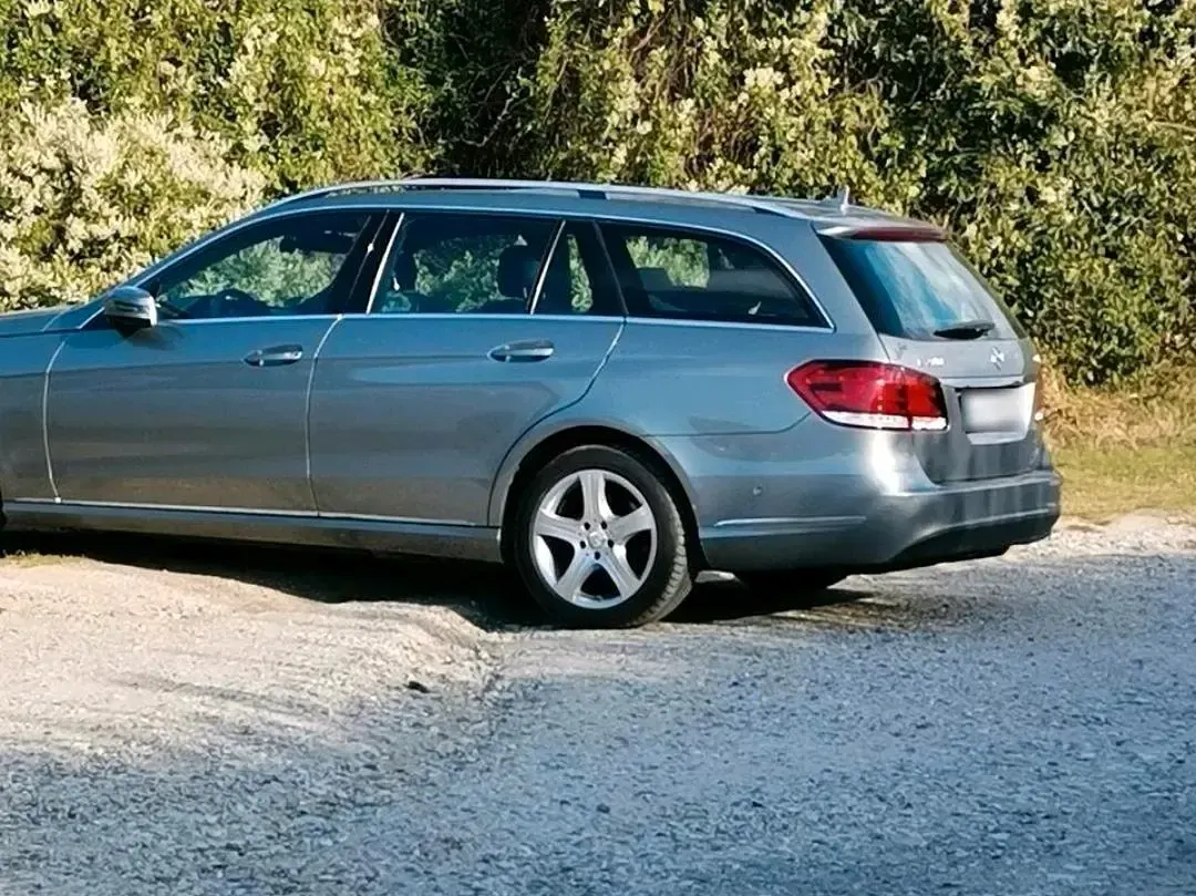 Gebraucht Mercedes E220 Elegance 170 PS (125 kW) 2014 Kombi
