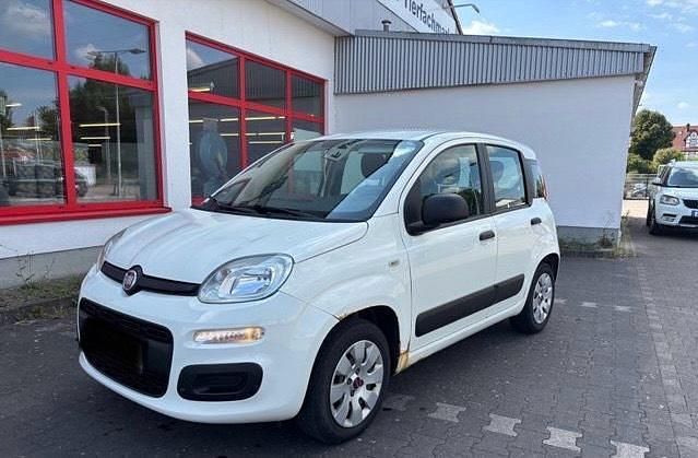 Weiß Gebraucht 2012 Fiat Panda Kleinwagen | 2.900 € (Guter Preis) - Bild 1/4