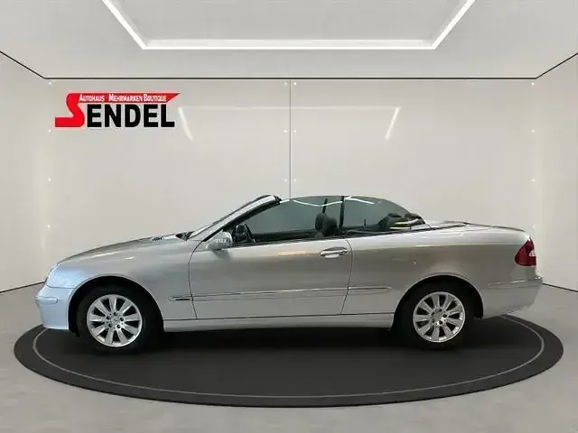 Gebraucht Mercedes CLK200 184 PS (135 kW) 2008 Silber Cabrio