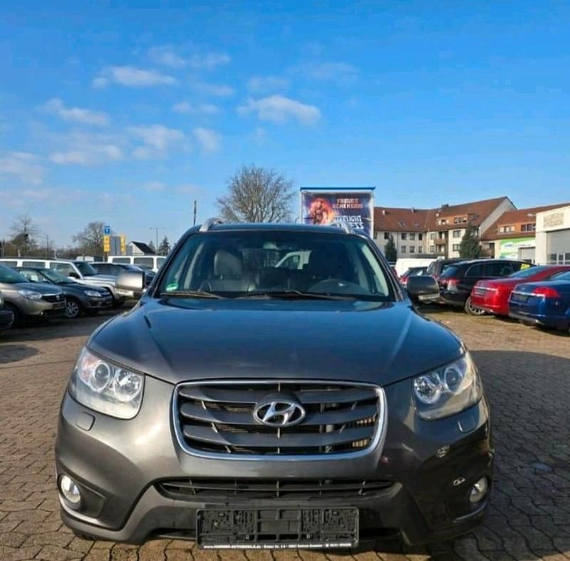 Grau Gebraucht 2010 Hyundai Santa Fe SUV | 6.700 € (Guter Preis) - Bild 1/4