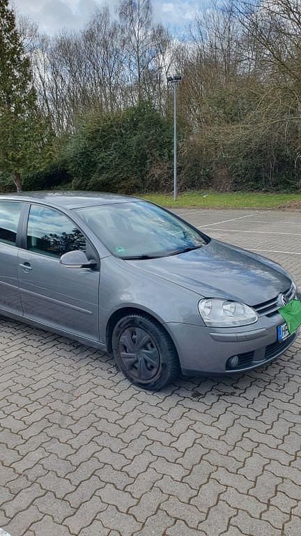 Grau Gebraucht 2006 VW Golf V Goal Limousine | 2.500 € (Guter Preis) - Bild 1/4