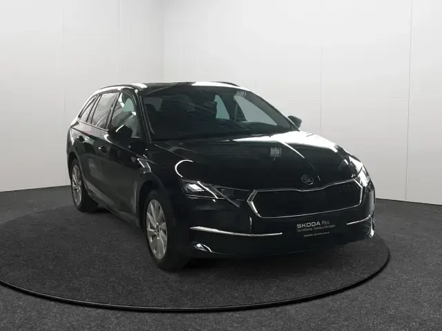 Gebraucht Skoda Octavia Selection 150 PS (110 kW) 2025 Schwarz Kombi